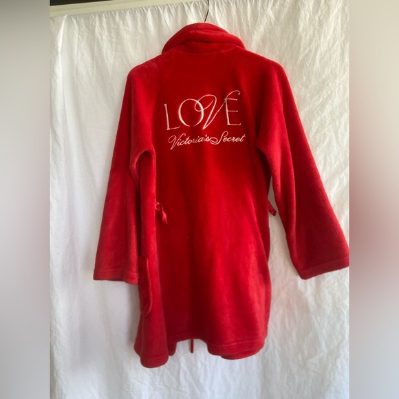 Victoria's Secret The Cozy Plush Short Robe Size XS - Picture 8 of 16